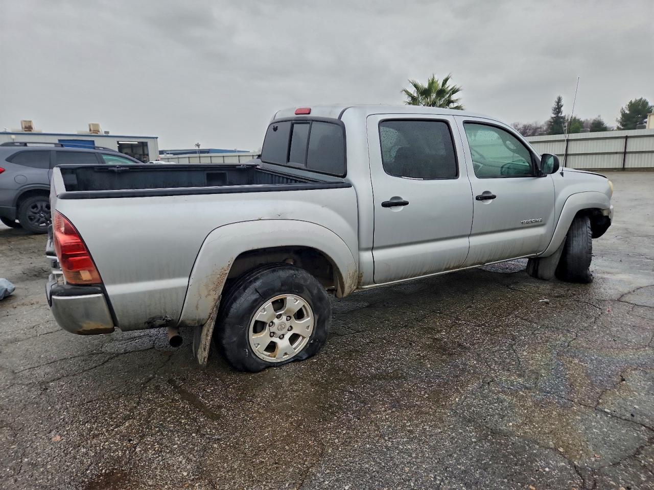 Toyota Tacoma Double Cab Prerunner Image 4