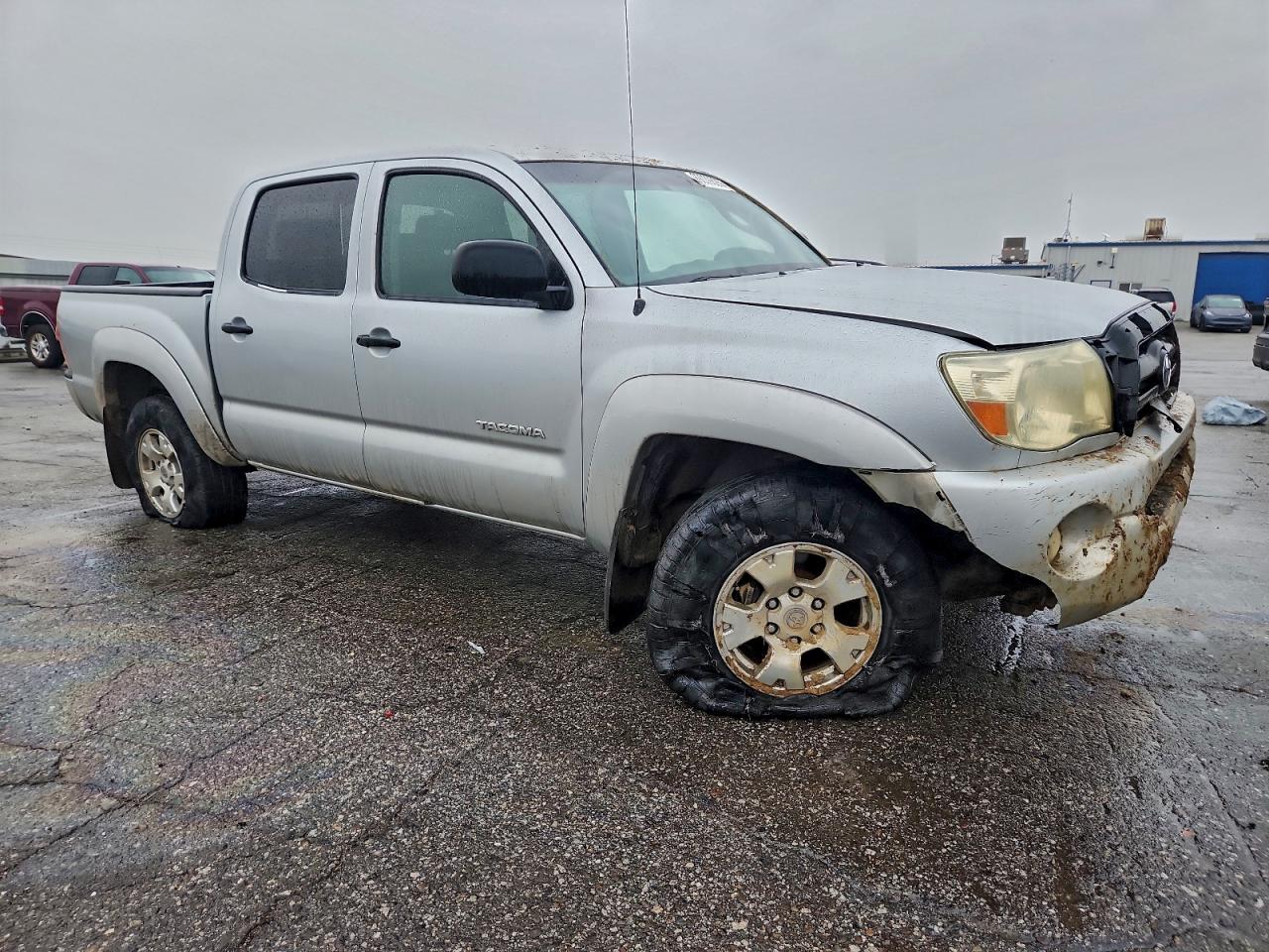 Toyota Tacoma Double Cab Prerunner Image 2