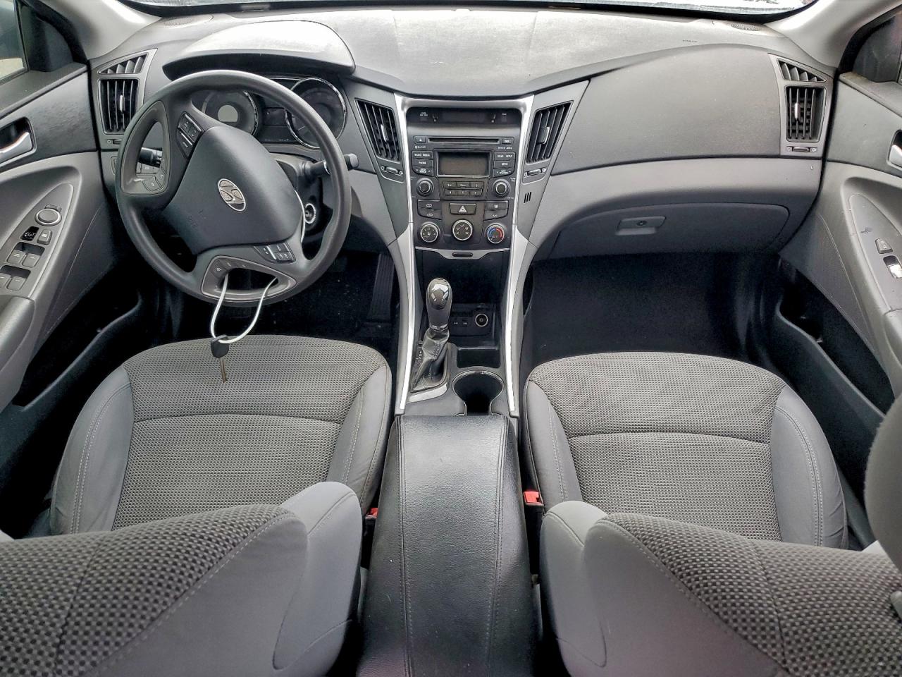 Hyundai SONATA Gls Image 10