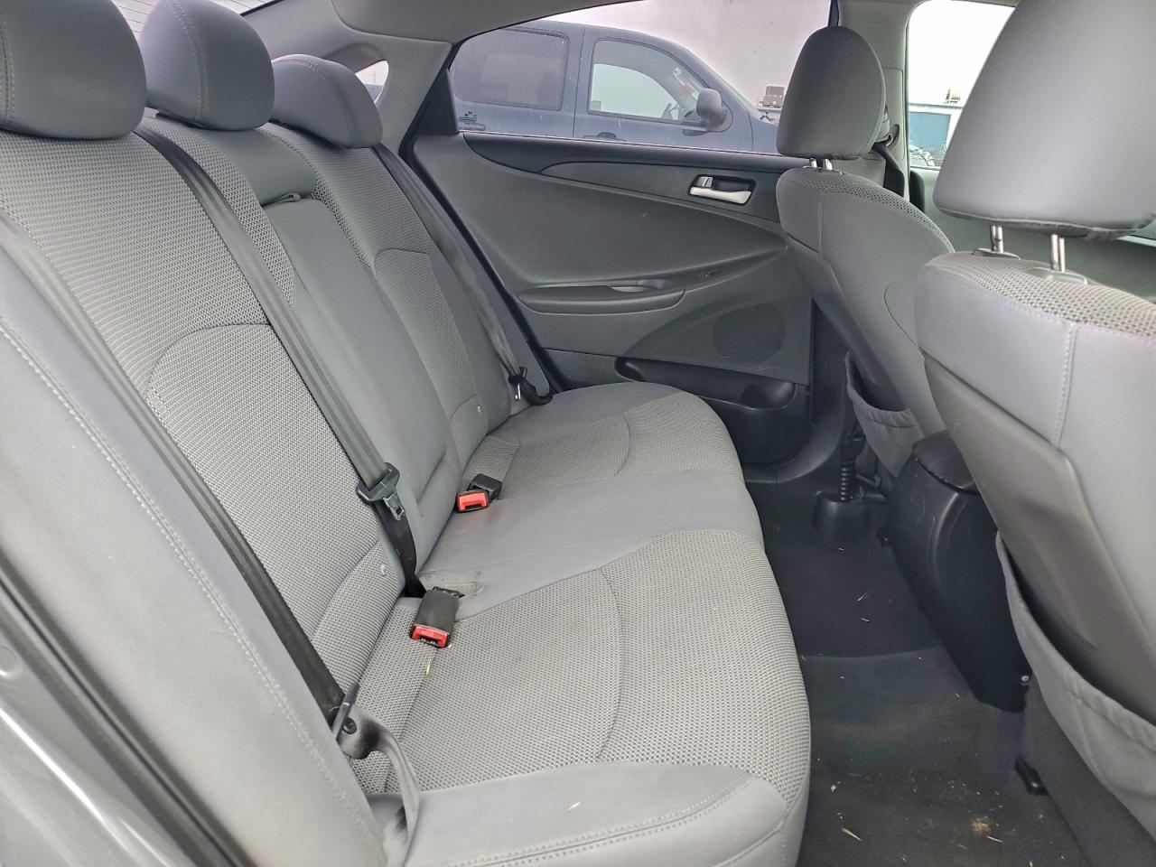 Hyundai SONATA Gls Image 7