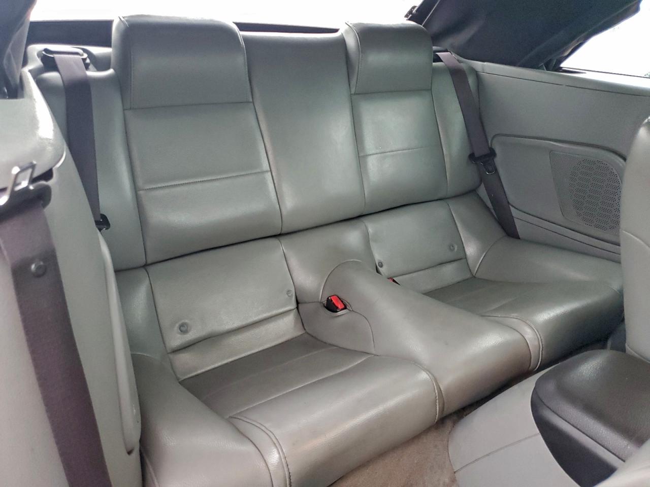 Ford Mustang Image 7