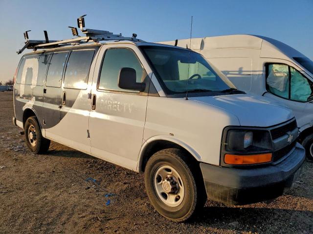Chevrolet Express Image 12