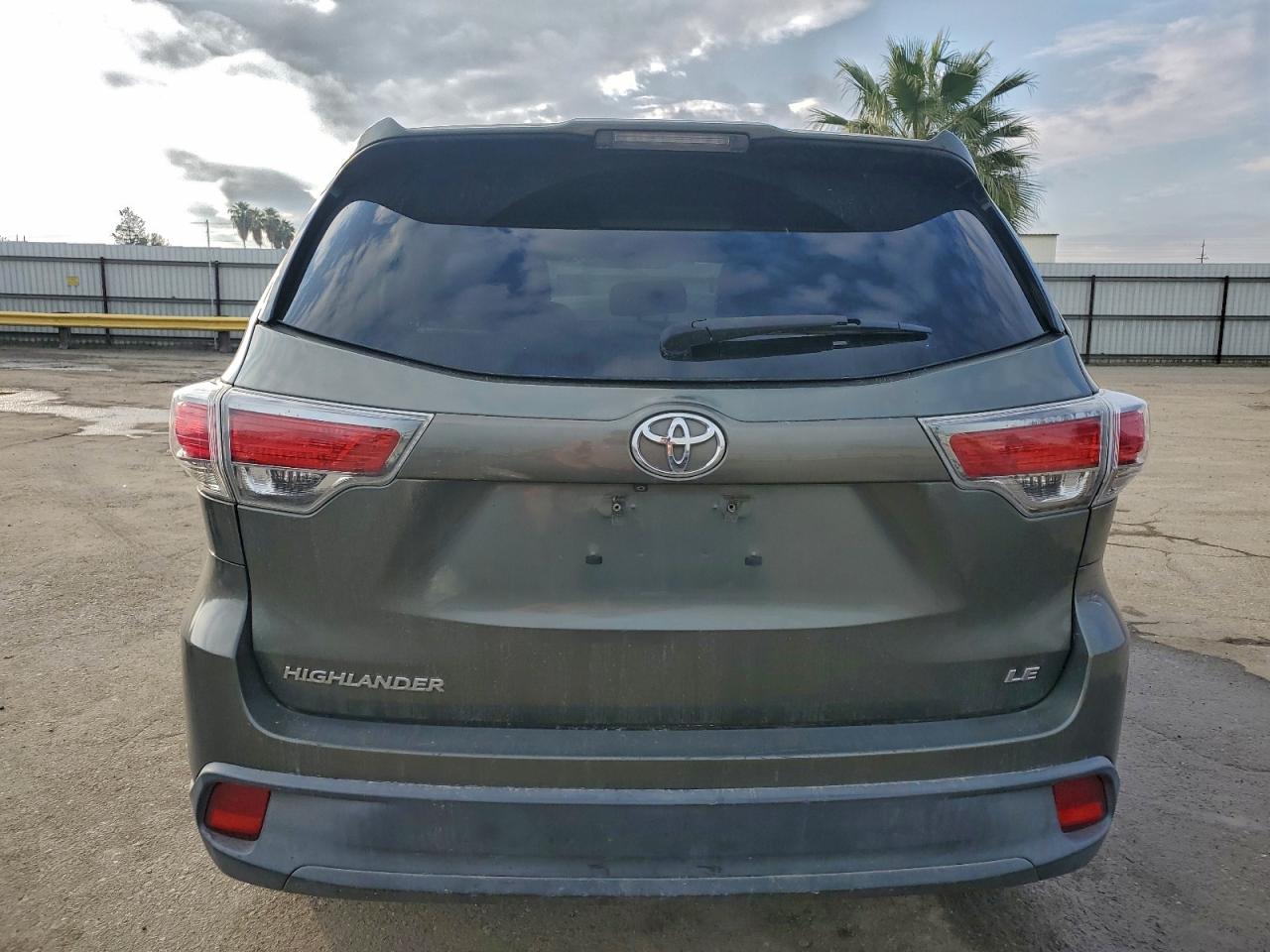 Toyota Highlander Le Image 7