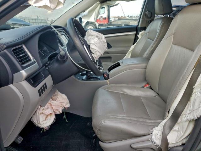 Toyota Highlander Le Image 4