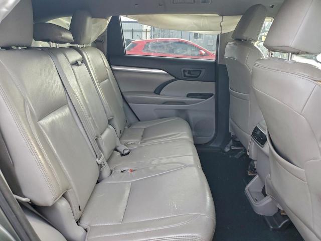 Toyota Highlander Le Image 5