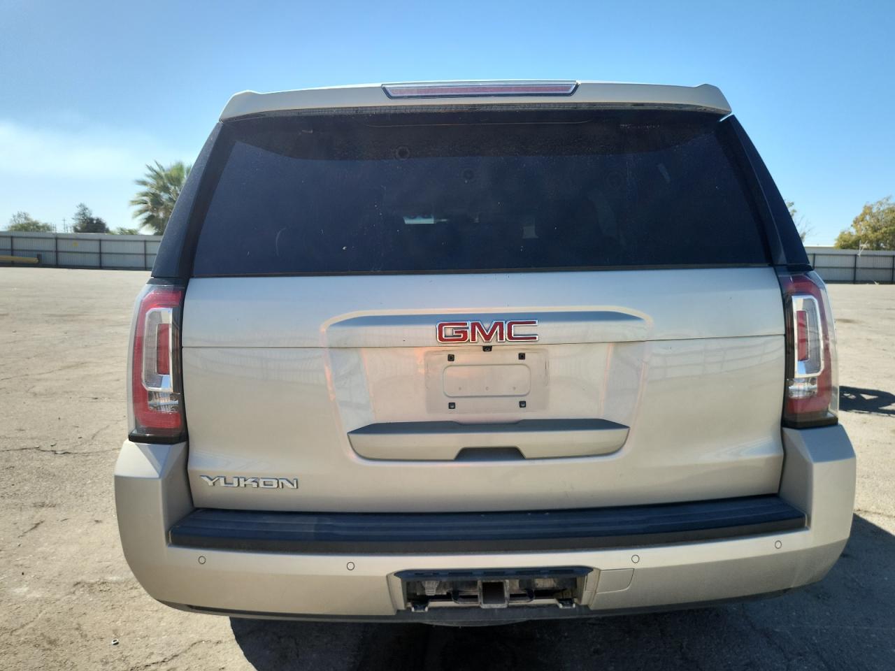 GMC Yukon Slt Image 4