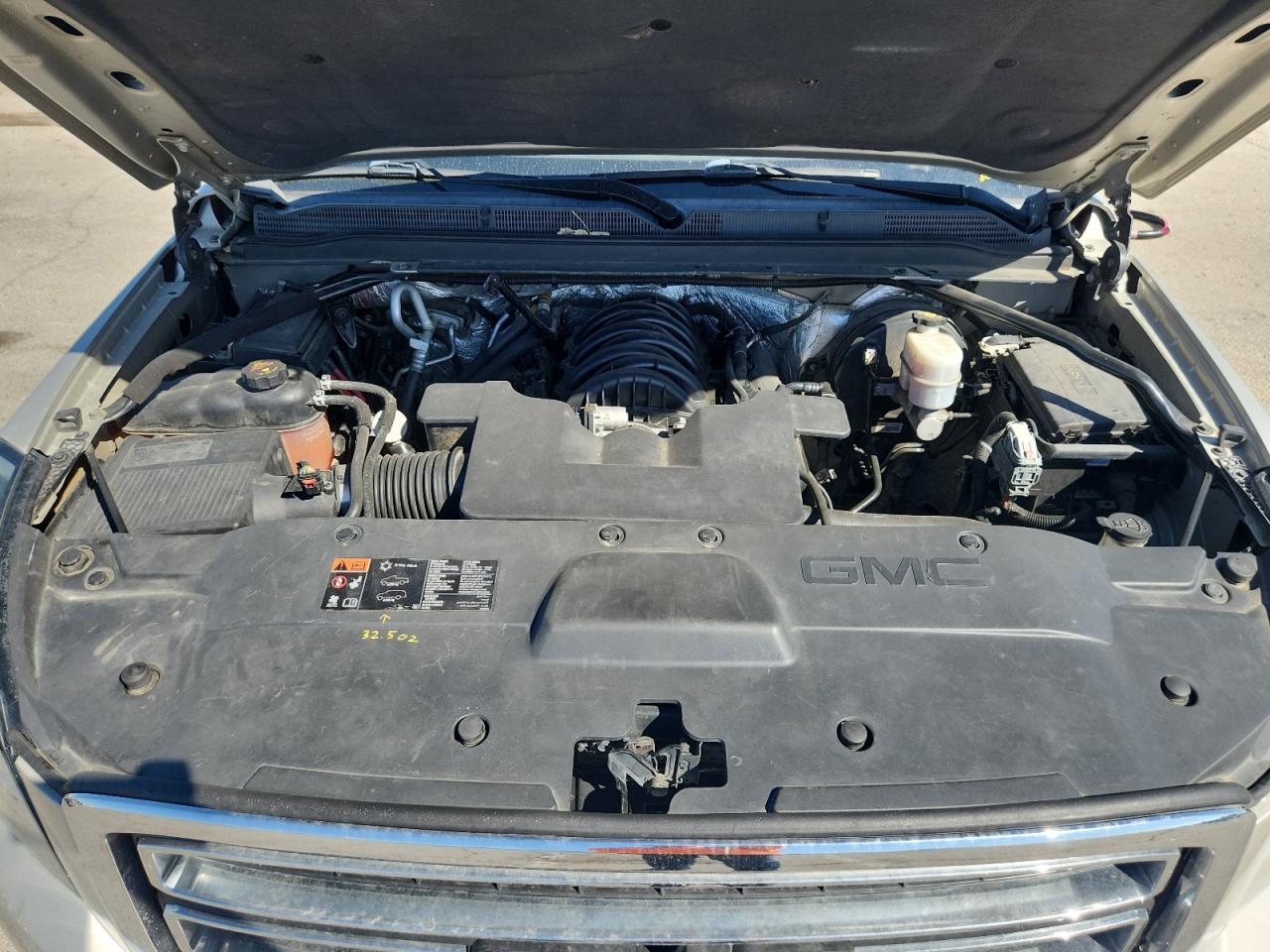 GMC Yukon Slt Image 8