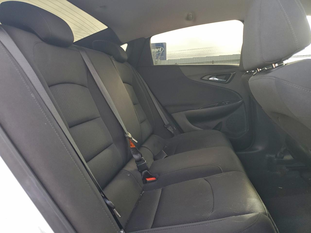 Chevrolet Malibu Ls Image 4