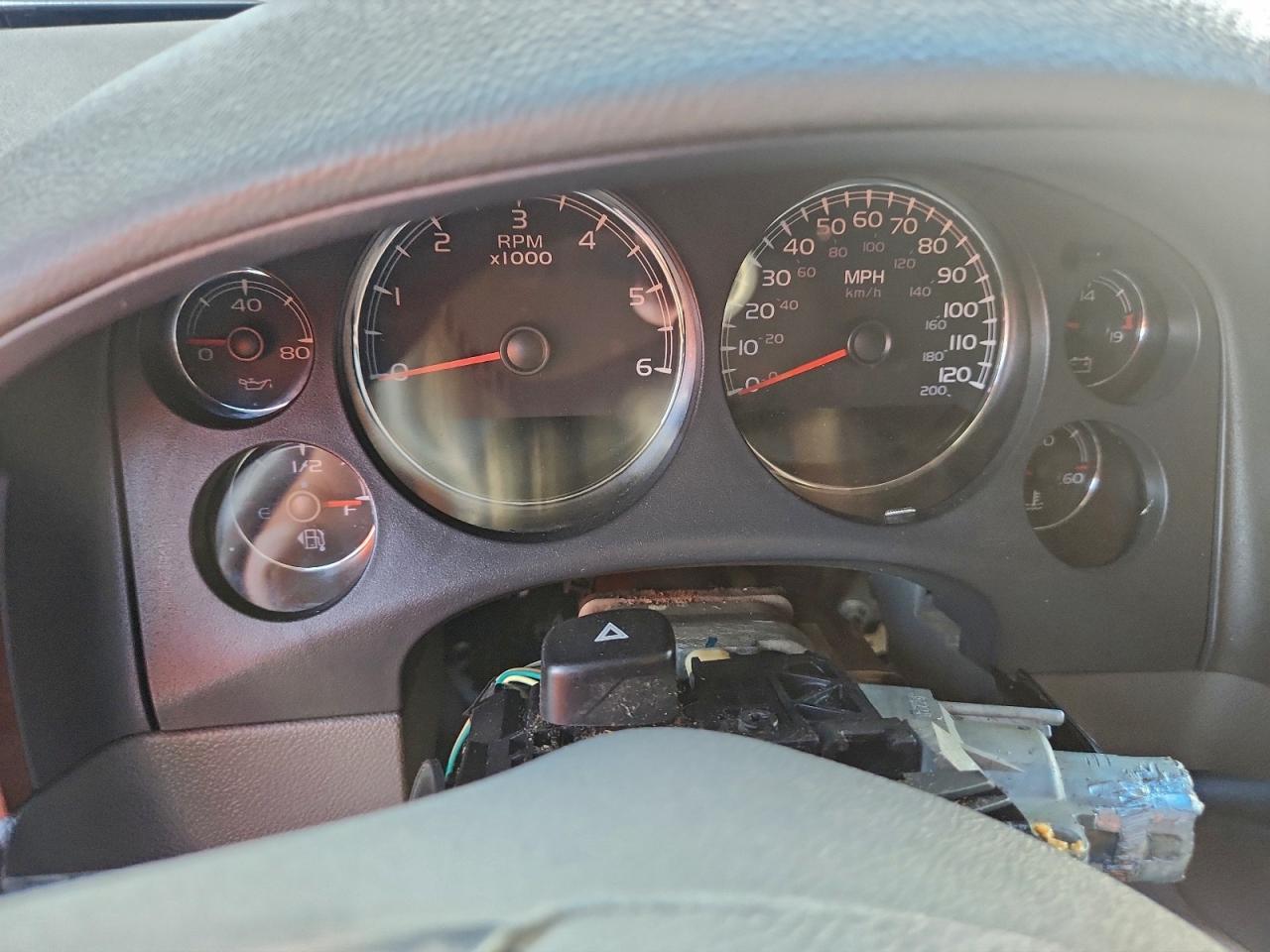 Chevrolet Avalanche C1500 Image 10