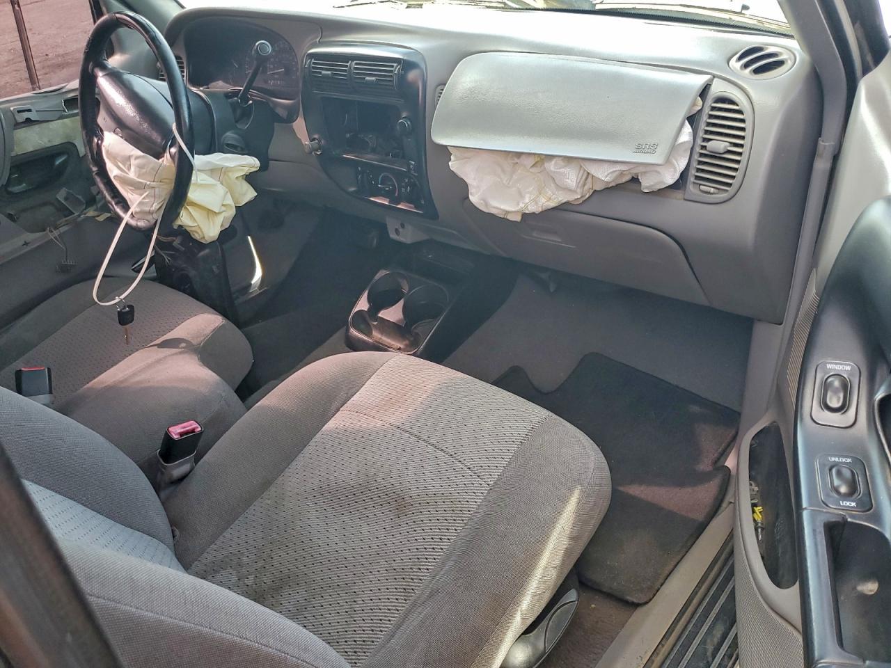 Mazda B Series Cab Plus Image 11