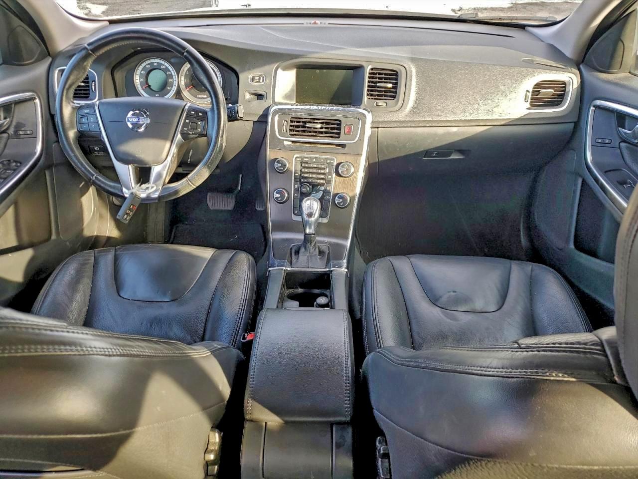 Volvo S60 T5 Image 7