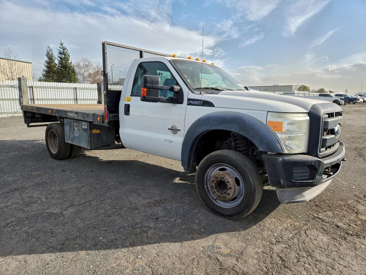 Ford F-550 Super Duty Image 3
