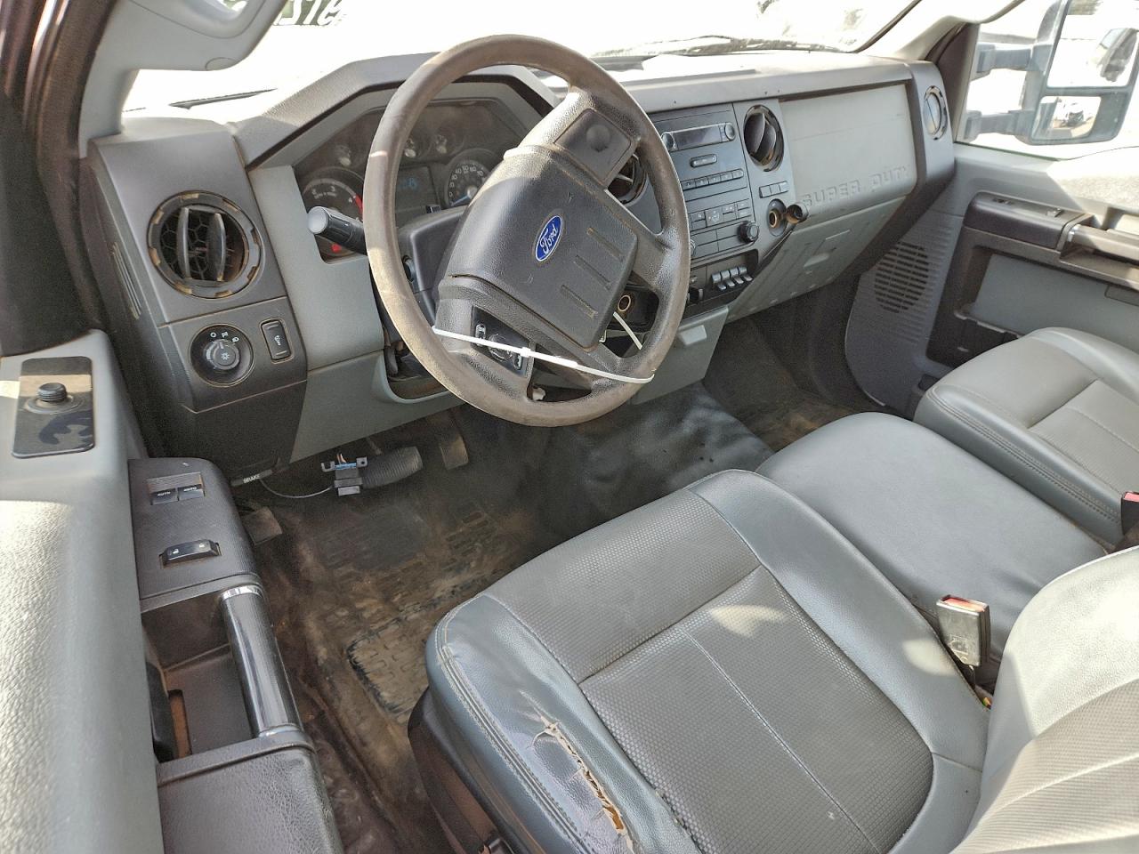 Ford F-550 Super Duty Image 5