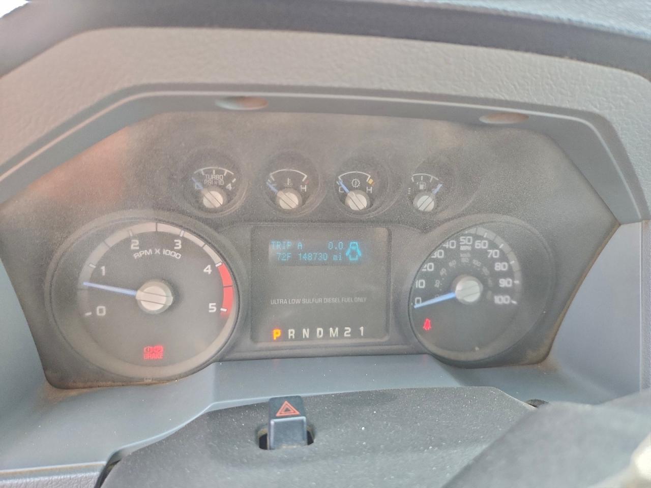 Ford F-550 Super Duty Image 10