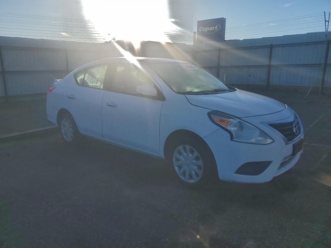Nissan Versa S Image 4