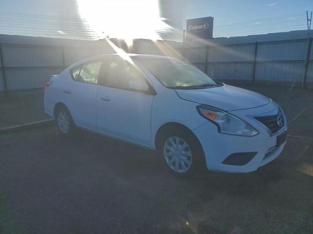 Nissan Versa S Image 4