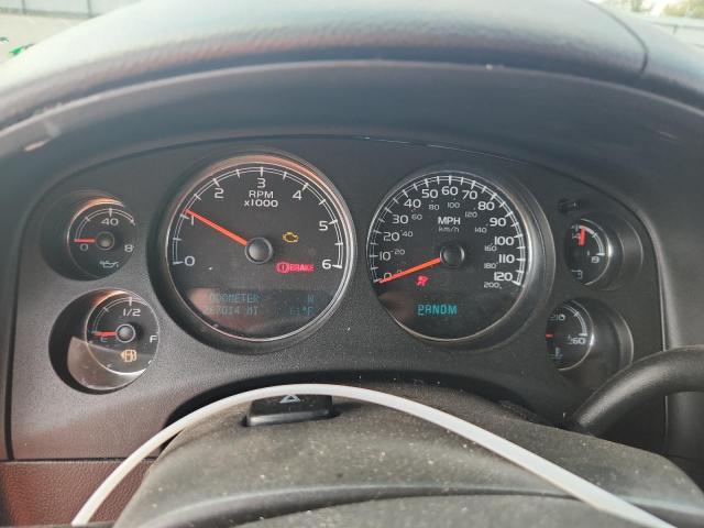 Chevrolet Suburban C1500 Ls Image 6